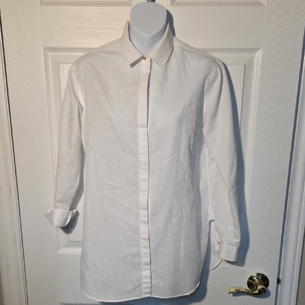 Icone Exclusive Simons Classic White Women’s Button-Up Shirt Sz S